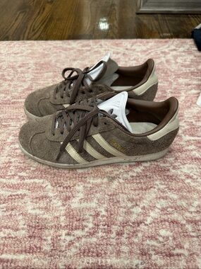 adidas Gazelle Suede Sneakers — Brown & Cream
